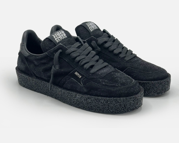 36IDOL-MAN-SUEDE-BEAR-OIL-BLACKL.jpg